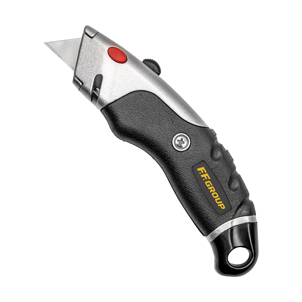 UTILITY KNIFE WITH 5 BLADES McCabe Feeds